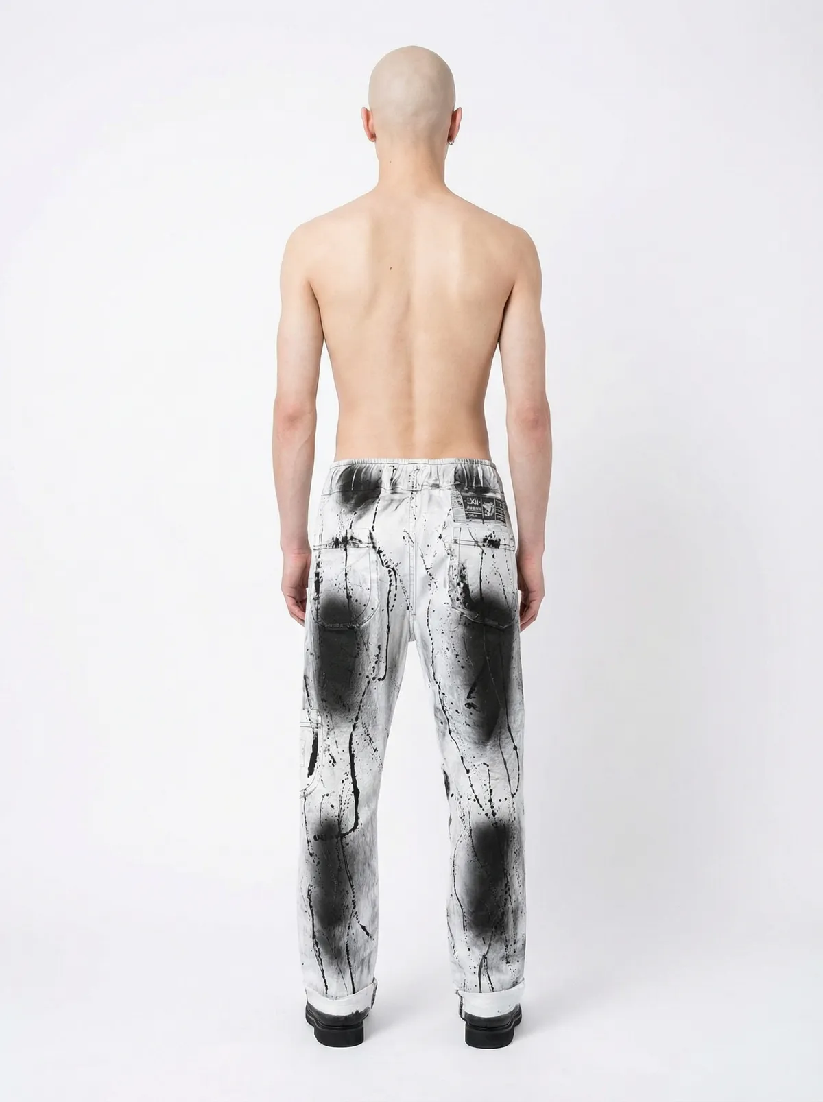 Back view of 1530-2WhiteBlack