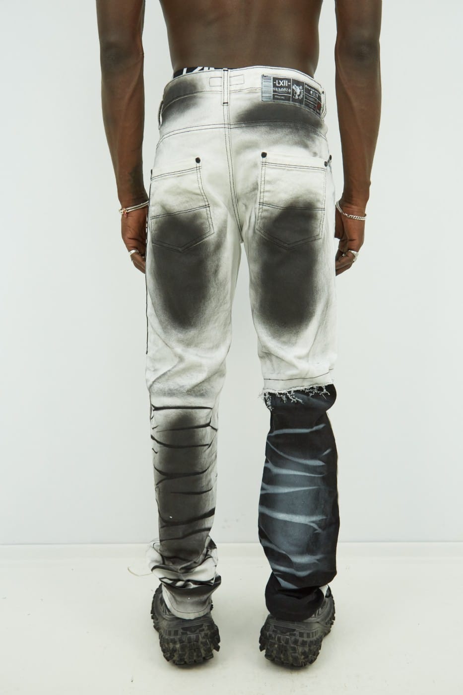 1721-2 White Black - Görsel 3